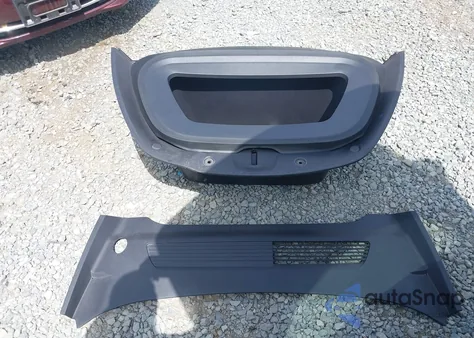 2020 Tesla Model Y Long Range Dual Motor All-Wheel Drive из США, поврежденный, VIN 5YJYGDEE2LF019066